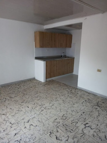 Apartaestudio En Arriendo Laureles 447-10102