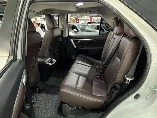 Toyota Hilux SW4 2.8 SRX 4X4 16V TURBO INTERCOOLER DIESEL 4P AUTOMÁTICO