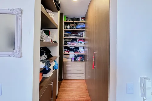 Apartamento En Venta En Chico Reservado. Cod V7064