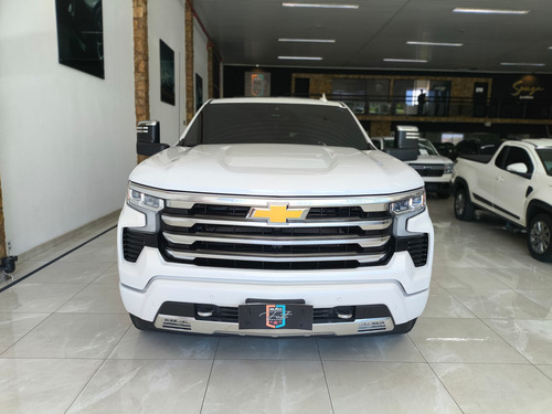 Chevrolet Silverado 5.3 High Country Cab. Dupla V8 4X4 Aut. 4P