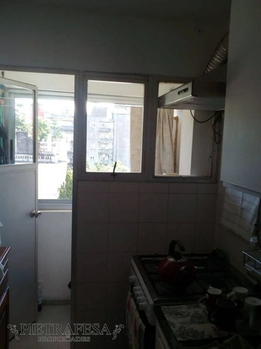 Imagen 6 de 15 de Apartamento Con Renta 2 Dormitorios 1 Baño Con Terraza - Garaje - Pocitos