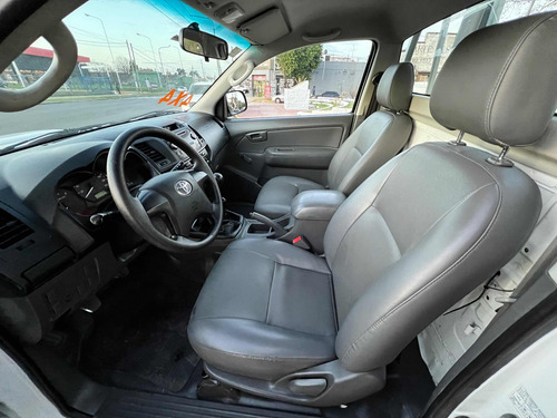 Toyota Hilux 2.5 Cs Dx Pack 120cv 4x4 - I3