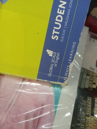 Libro Focus 2 Students Book + Word Store (Usado)