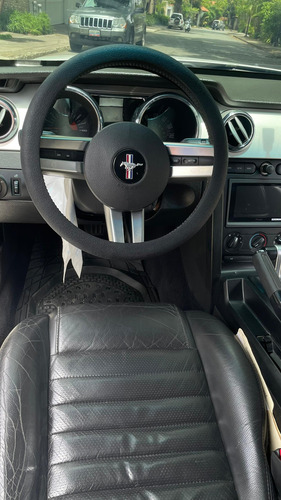 Mustang 2008 Automático