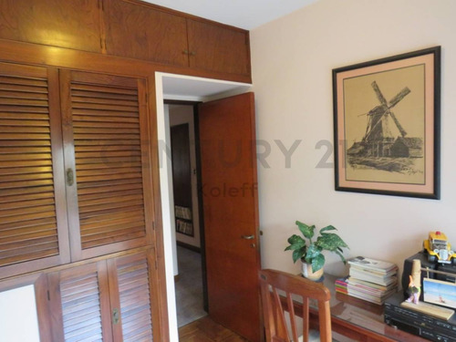 Imagen 14 de 21 de 53 Esquina 4. Departamento De 3 Dormitorios En Venta, La Plata.-