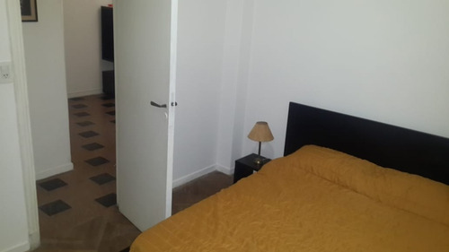 Imagen 17 de 19 de Depto. 2 Amb. Y Medio. 2 Baños. Remodelado A Nuevo. Buena Ubicación.