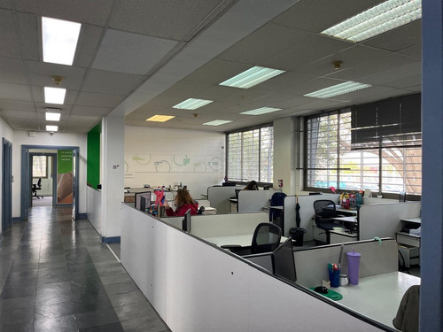Edificio Corporativo Para Arriendo En Ñuñoa, 0,33 Uf/m²
