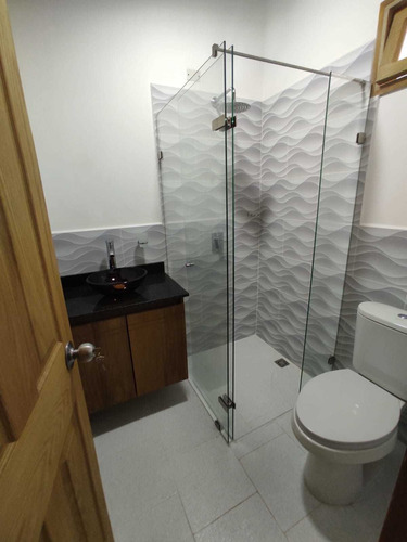 Imagen 10 de 23 de Apartamento En El Carmen De Lujo 185 Metros 750 Millones