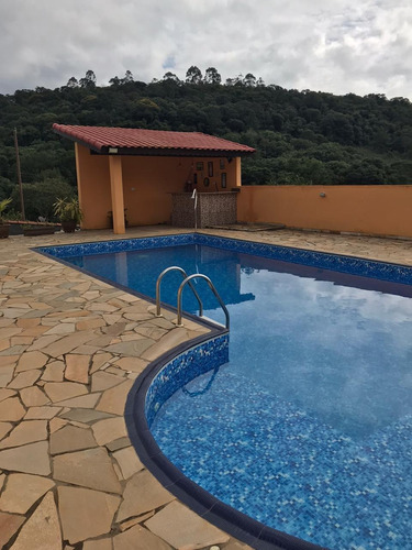 Bela Chácara De Veraneio Em Ibiúna Cód 351