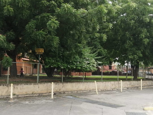 Imagen 2 de 11 de Apartamento En Urb. Bosque Alto 04128887550