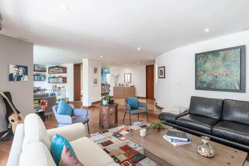Apartamento En Venta En Bella Suiza. Cod V16071