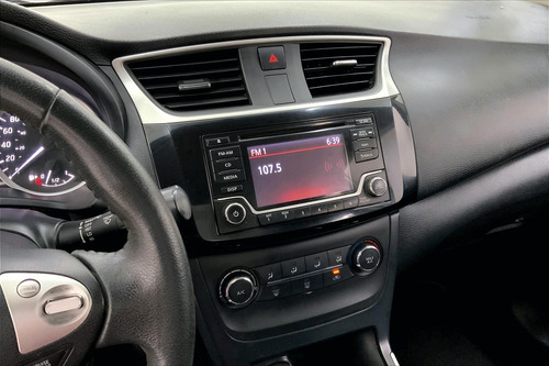 Imagen 6 de 25 de Nissan Sentra Sedan 4 Pts Advance Cvt A/ac F Niebla Ra-16