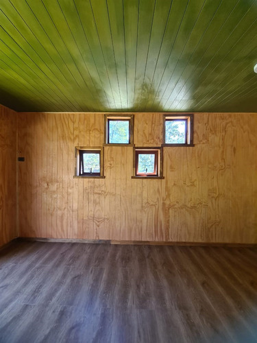 Parcela Con Casa Y Cabaña A 5 Min De Los Lagos, 5000 M