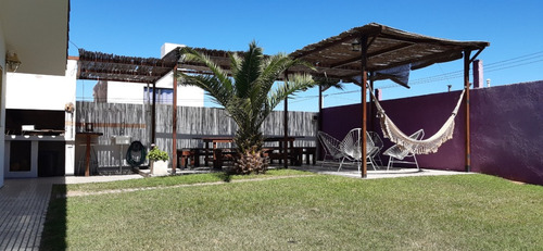 C216 Venta - Miguel Muñoz, Cómodo Chalet Excelente Ubicación