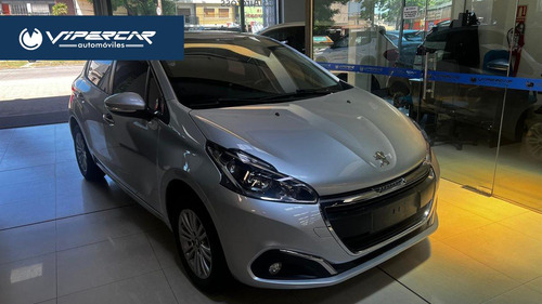 Peugeot 208 allure 1.6 manual