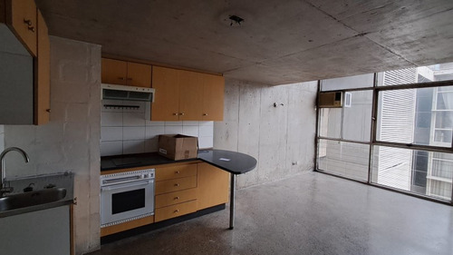 Duplex 1d. Moderno. Con Estacionamiento, Lavandería Piscina.