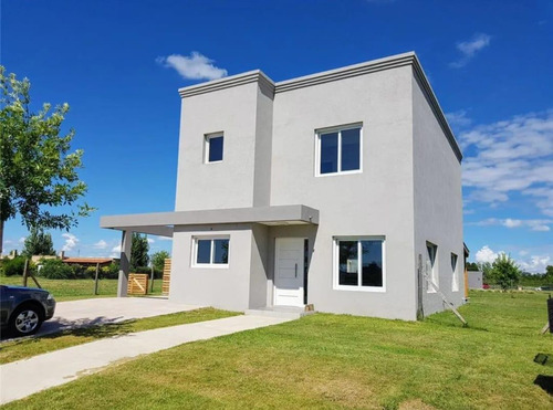 Venta De Casa En El Canton Barrio Puerto