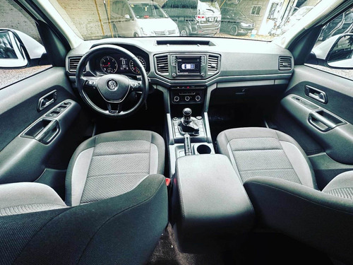 Imagen 8 de 10 de Volkswagen Amarok 2020 2.0 Cd Tdi 180cv Comfortline