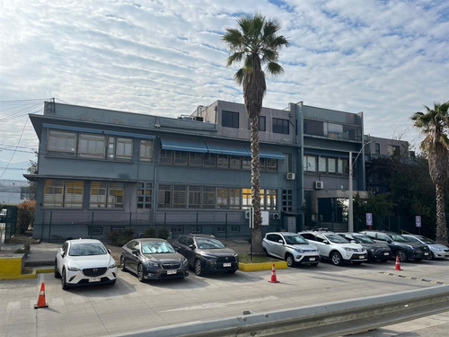 Edificio Corporativo Para Arriendo En Ñuñoa, 0,33 Uf/m²