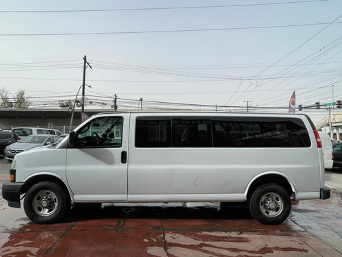 Chevrolet Express 6.0 Ls C 15 Pas At