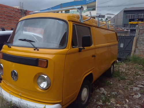 Volkswagen Kombi 1.6 Std 3p Gasolina 2001