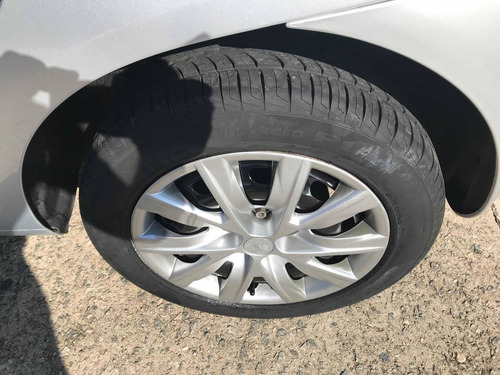 Volkswagen Fox 1.0 Vht Trend Total Flex 5p 2012