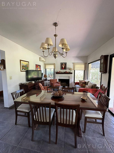 Alquiler Temporal - Casa En Sausalito - Bayugar Negocios Inmobiliarios