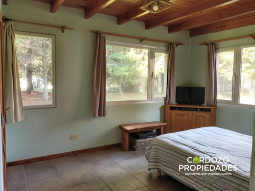 Casa + 4 Deptos + Monoambiente Sobre 1 Hectárea. Lago Puelo, Chubut.