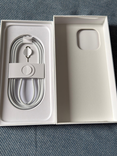 Iphone 16 Pro Max 256gb Usado Blanco (Usado)