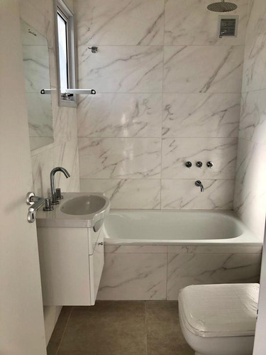 Imagen 5 de 11 de Departamento - Castelar Sur