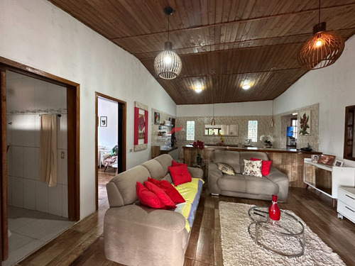 Chácara Com 2 Casas Com Lago Antes Do Centro De Ibiúna - Código 2112 - R$ 640 Mil