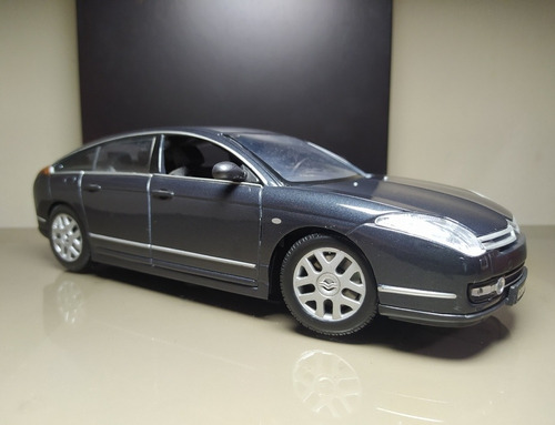 Citroen C6 Escala 1/18 Con Caja Oferta 