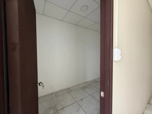 Local Remodelado De 95m2 En San Felipe Excelente Visibilidad