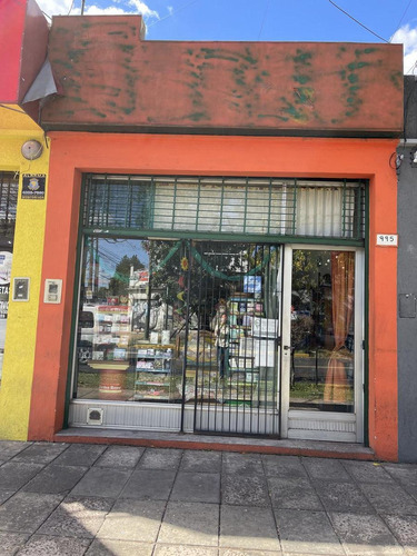 Imagen 1 de 10 de Local - Banfield Oeste