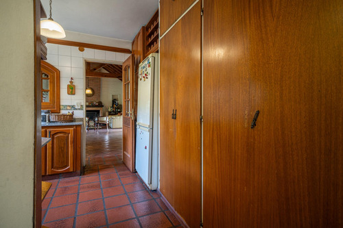 Venta Casa En Bella Vista En Barrio Cerrado