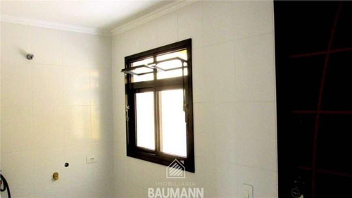 Sobrado Triplex Com 3 Dormitórios À Venda, 192 M² Por R$ 750.000,00 - Capão Raso. - 99824