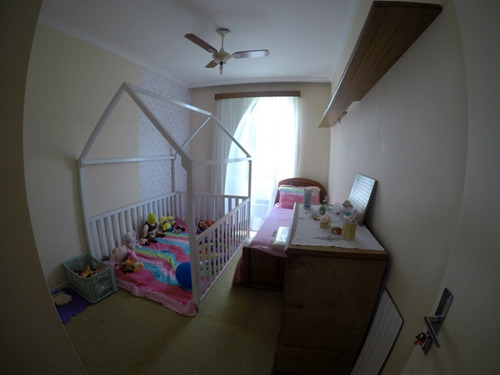 Amplo Apto Na Alameda, No Bairro Jardim Blumenau, Com 03 Dormitórios, Sendo 01 Suíte, Banheiro Social, Cozinha Com Móveis, Sala De Estar E Jantar, Área De Serviço, Dependência Empregada, Sacada E 02