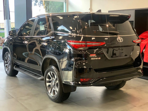 Toyota SW4 2.8 Tdi Srx Platinum 7L 4X4 Aut. 5P