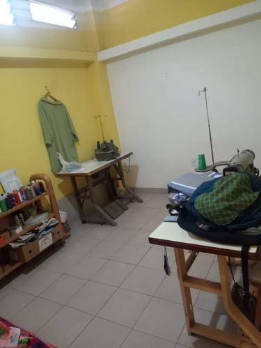 Imagen 9 de 14 de Casa Para 2 Familias En Venta En La Tablada