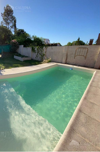 Imagen 1 de 11 de Casa En Venta Rio Ceballos Con Pileta Apto Credito