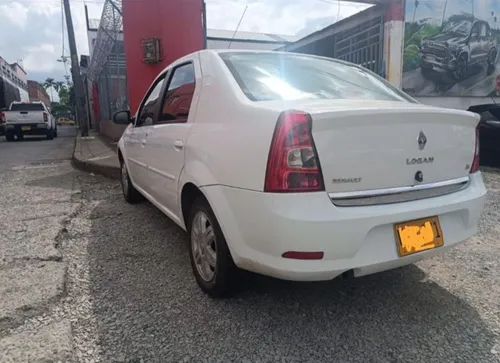 Renault Logan 1.6 Dynamique Fii