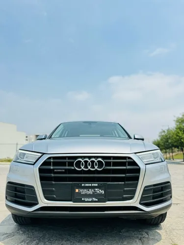Audi Q5 2.0 L T Select Dsg