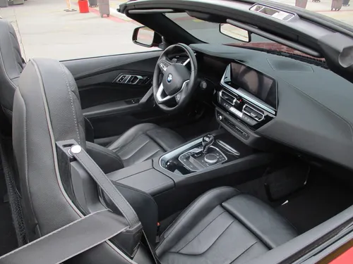 Bmw Z4 Sdrive 20i 2000cc At Aa