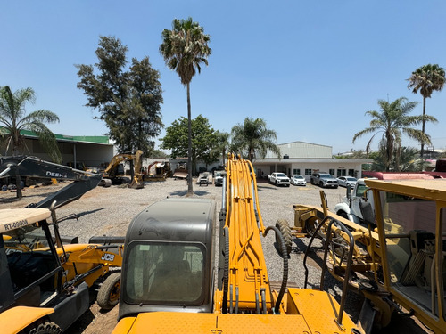 Excavadora Jcb