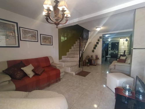 Imagen 10 de 18 de Se Vende Town House En San Diego Villa Laguna Club