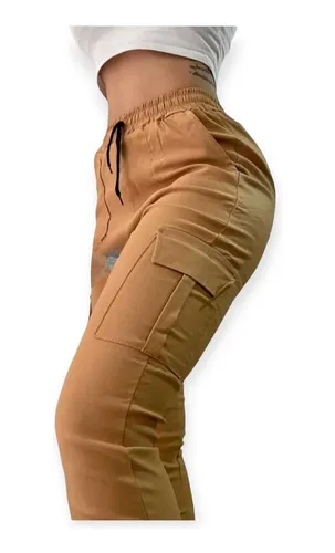 Jogger con bolsillos al costado deals