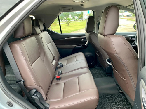 Toyota - Sw4 2.8 Tdi Srx 4x4 Aut. 7 Lugares. 2020