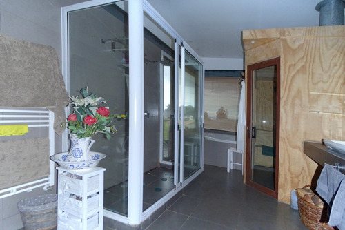 Cod-295 Arriendo Temporal Espectacular Casa Orilla De Lago