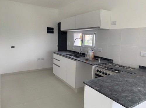 Imagen 6 de 12 de Venta A Estrenar En Santa Elena 633