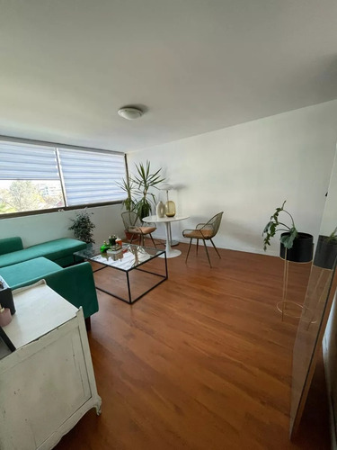 Depto. En Venta De 2d+1b+1e En Providencia, Calle Austria